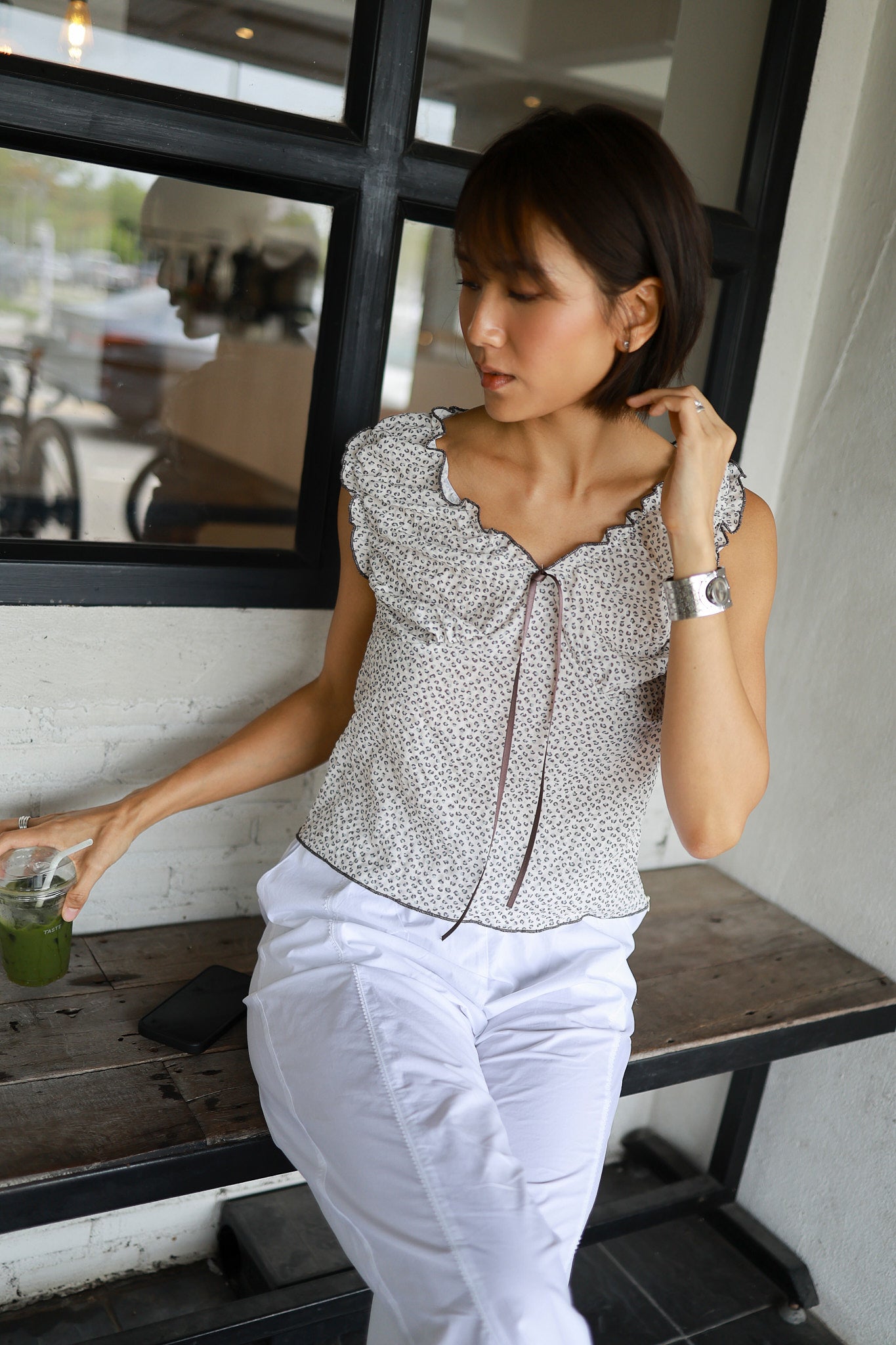 LEOPARD PRINT RUFFLE TOP