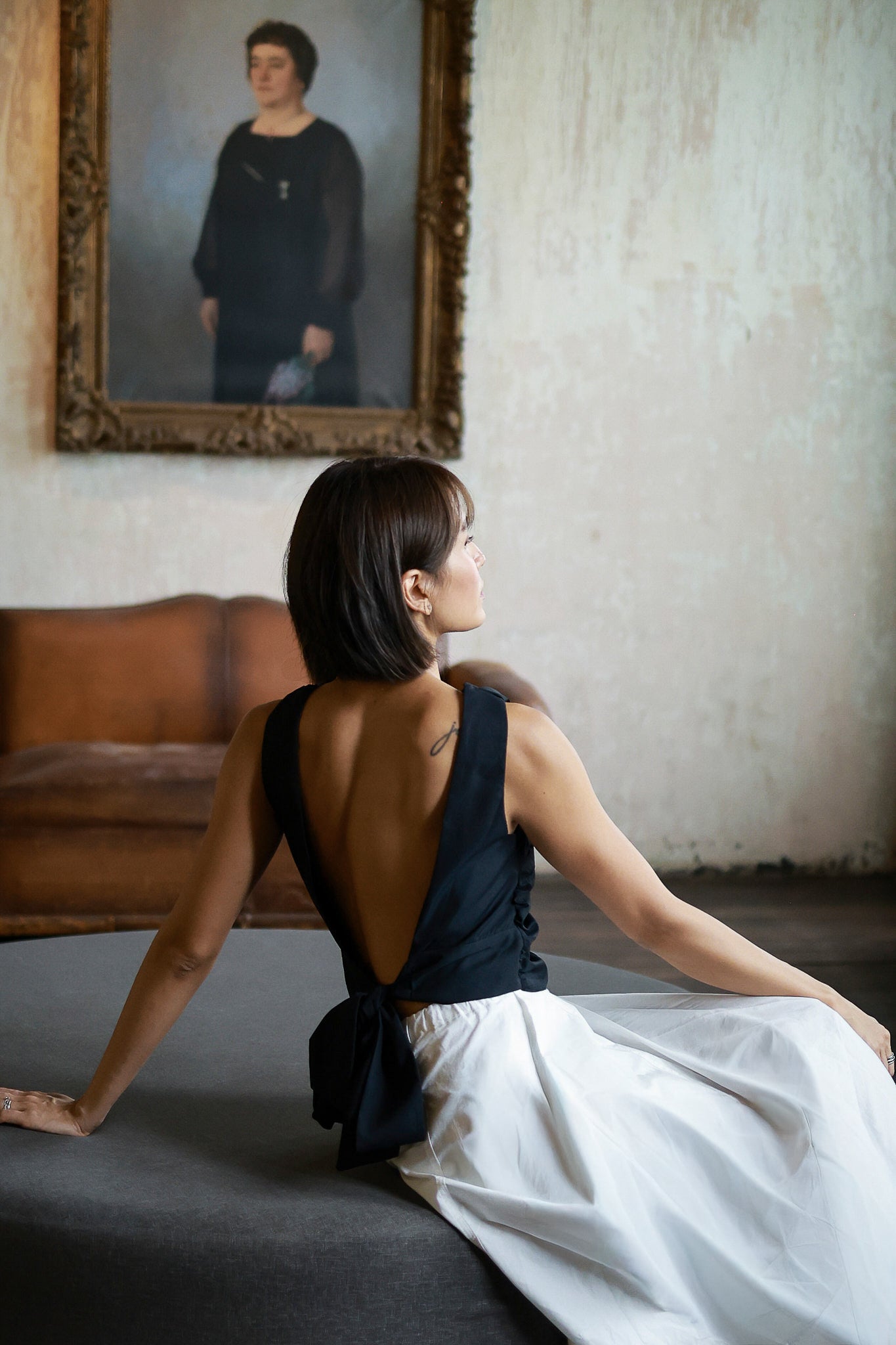 TIE-BACK BACKLESS TOP