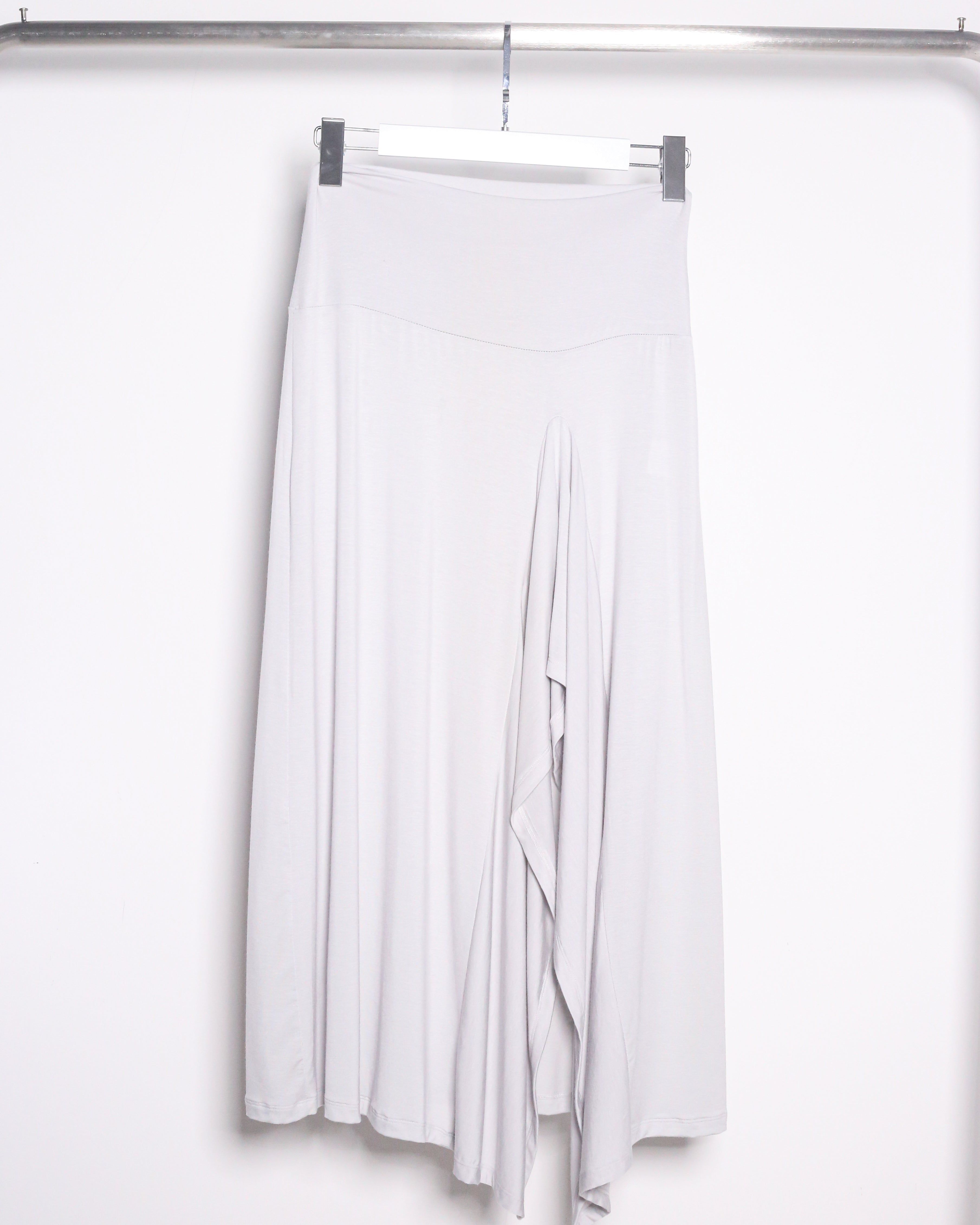 STRETCHY SPLIT MAXI SKIRT