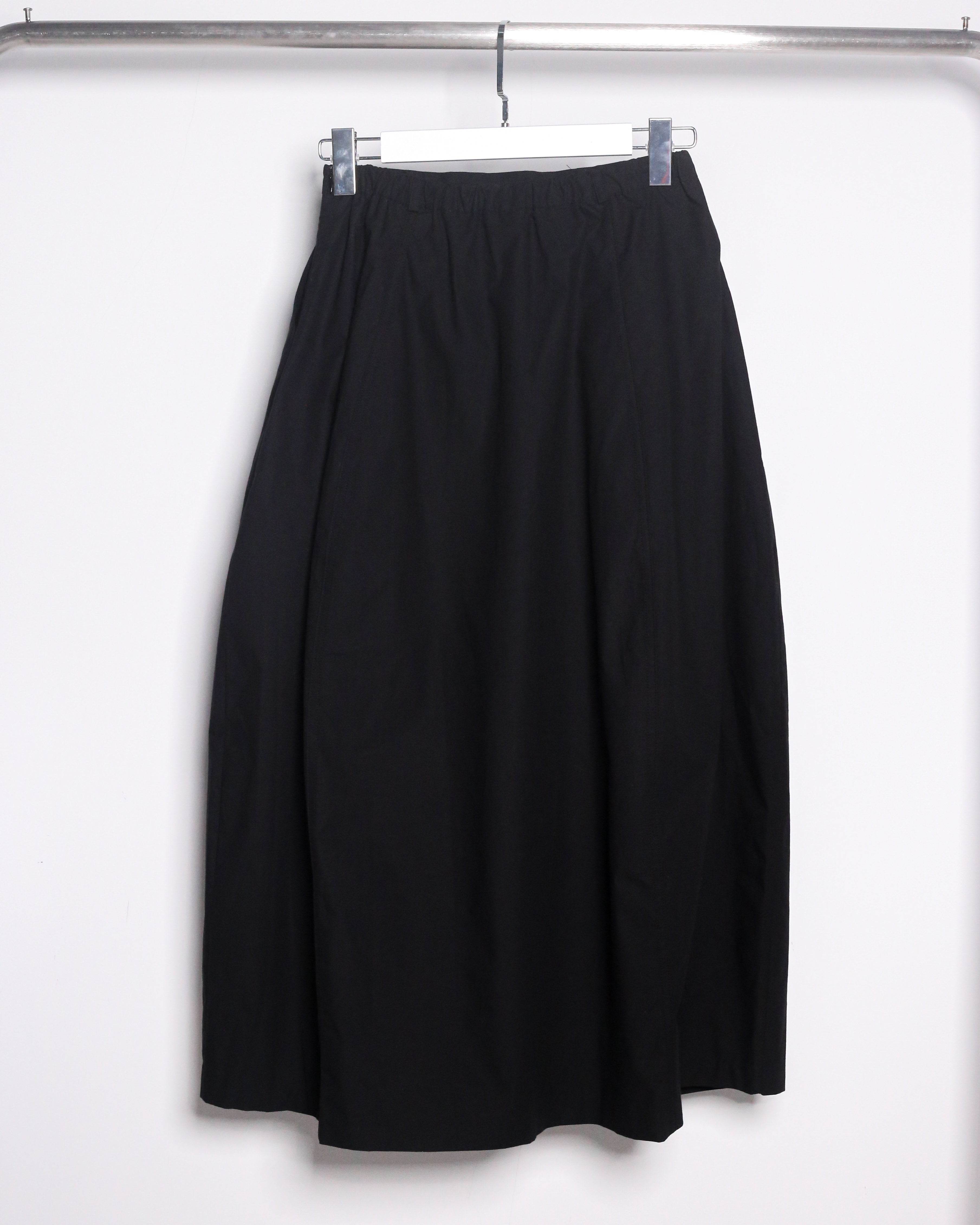 STRUCTURED MAXI SKIRT